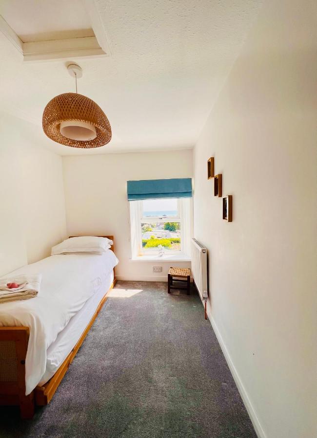 Gordy Hall -Sea Facing Welsh Cottage With Stunning Views Pendine Buitenkant foto