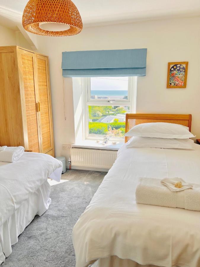 Gordy Hall -Sea Facing Welsh Cottage With Stunning Views Pendine Buitenkant foto